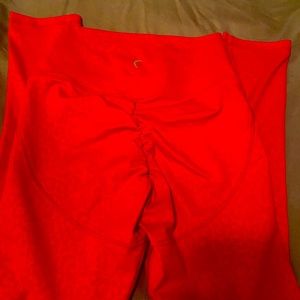 Zyia Red leopard Scrunchy What! Leggings